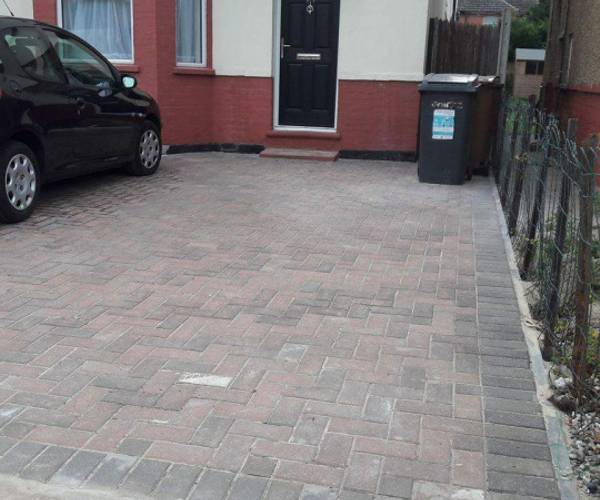 Parking on Goldlay Gardens, CM2