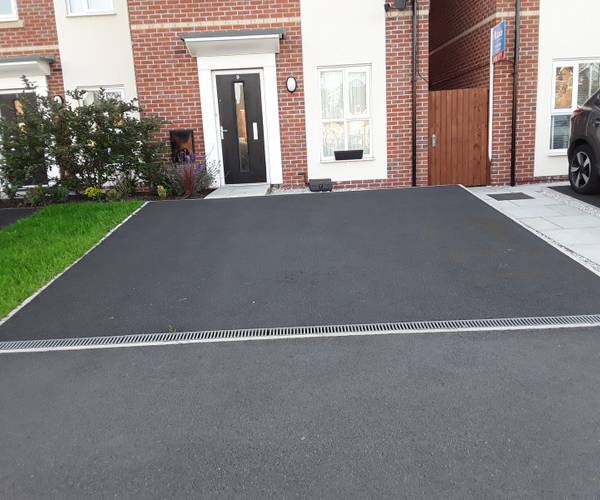 Parking on Davy Street, L5