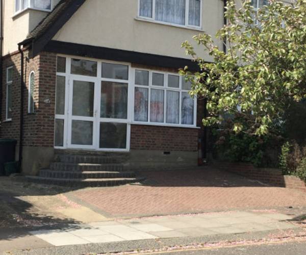 Parking on Passmore Gardens, N11