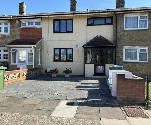 Throwley Close, SE2