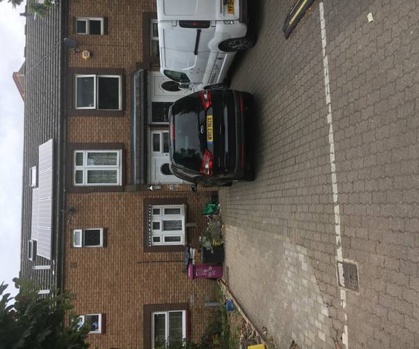 Parking on Rectory Square, E1