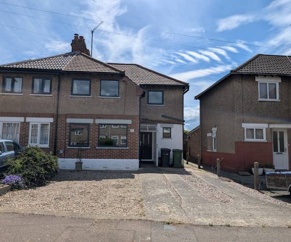 Hulton Road, PE30