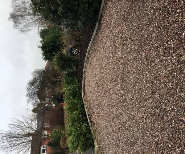 Turnoak Avenue, GU22