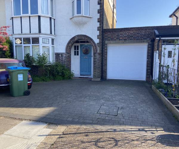 Parking on Poulett Gardens, TW1