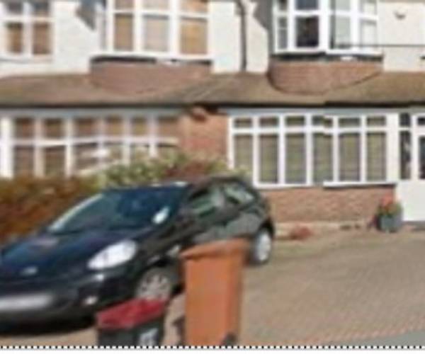 Parking on Faraday Avenue, DA14