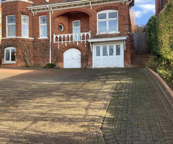 Parking on Yarborough Road, LN1