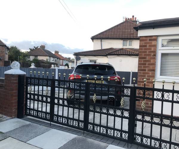 Parking on Courthope Road, L4
