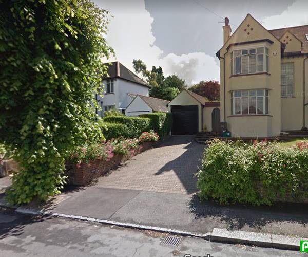 Parking on Heathhurst Road, CR2