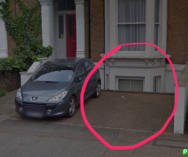 Parking on Hammersmith Grove, W6