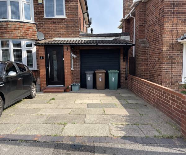 Highcroft Close, B92