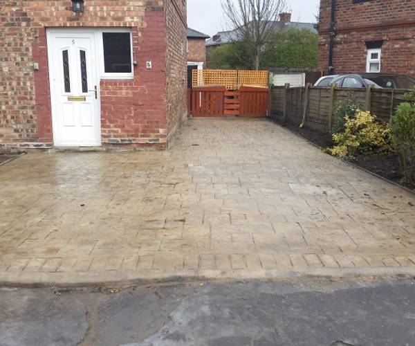 Parking on Gorse Crescent, M32
