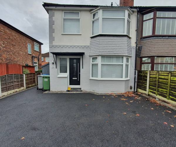Ponsonby Road, M32