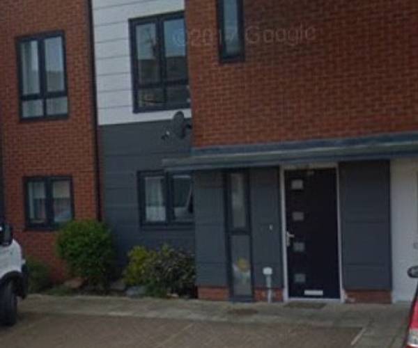 Parking on Selbourne Road, FY1