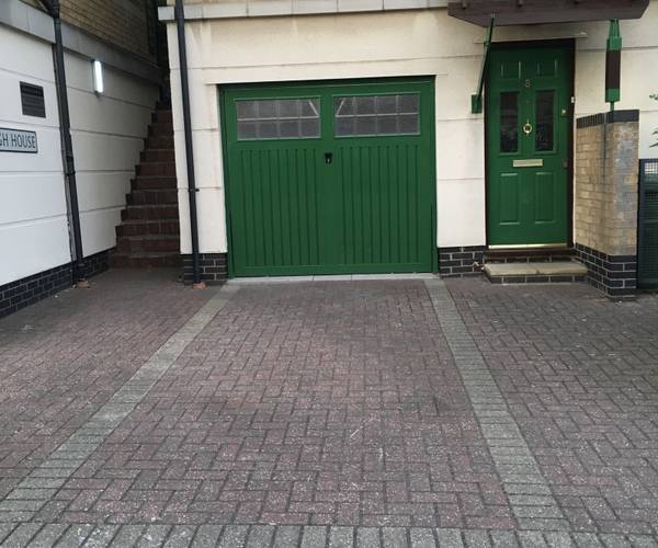 Parking on Hardy Avenue, E16