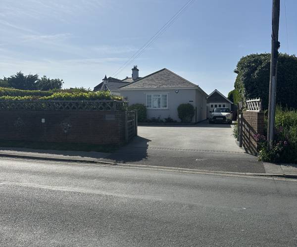 Bracklesham Lane, PO20