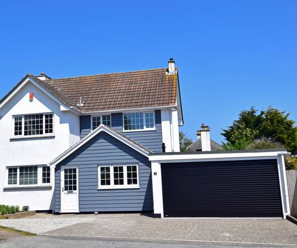 Parking on Belyars Court, TR26