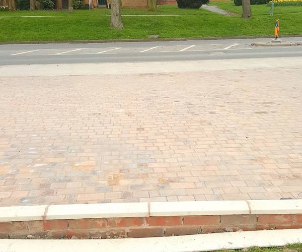 Parking on Stratford Road, B94