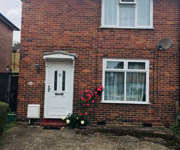 Parking on Bordesley Road, SM4