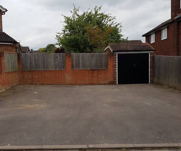Parking on Blenheim Close, OX11