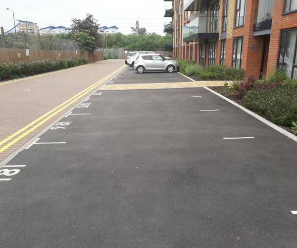 Parking on Oscar Wilde Road, RG1