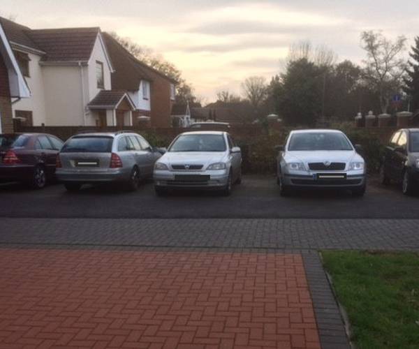 Parking on Frays Avenue, UB7