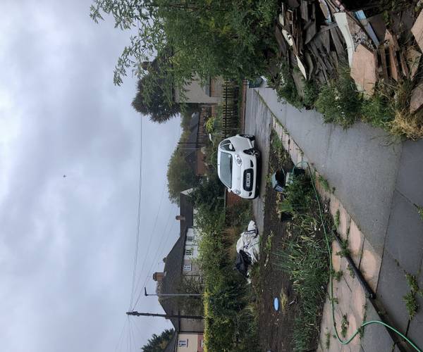 Parking on Hawthorn Hatch, TW8