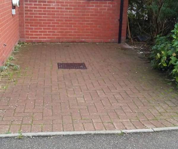 Parking on Jeremiah Road, WV10