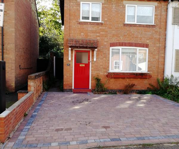 Parking on Scholars Lane, CV37