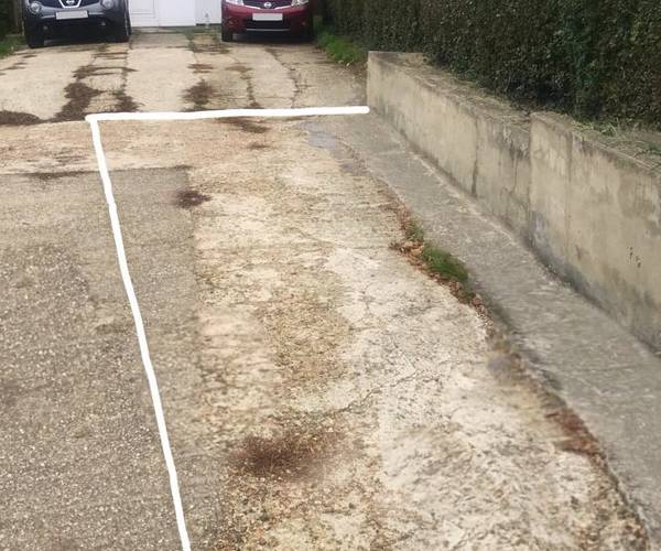 Parking on Eastcote Lane, UB5