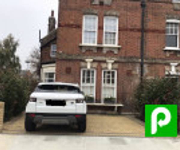 Parking on Sheen Park, TW9