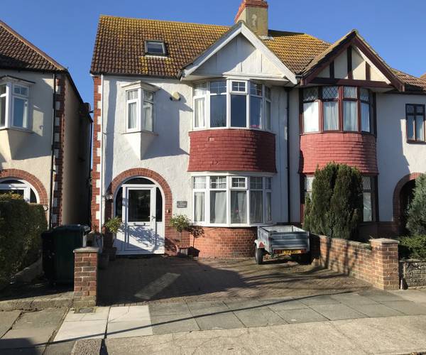 St. Leonards Gardens, BN3