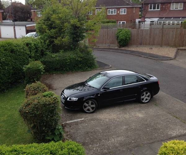 Parking on Willows Close, HA5