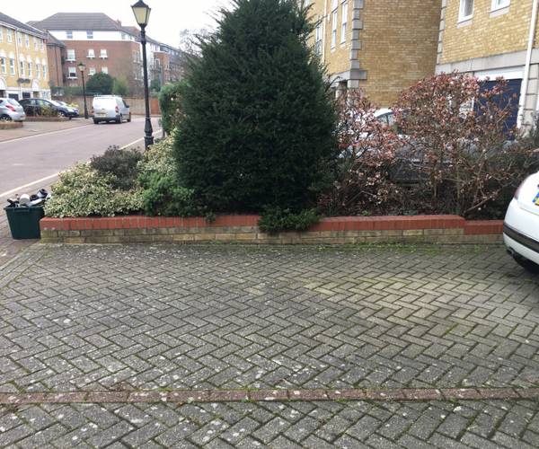 Parking on Vicarage Drive, BR3