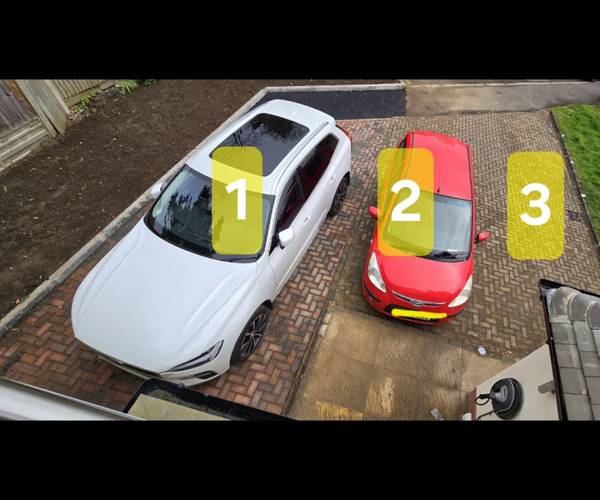 Parking on Chiltern Close, TW18