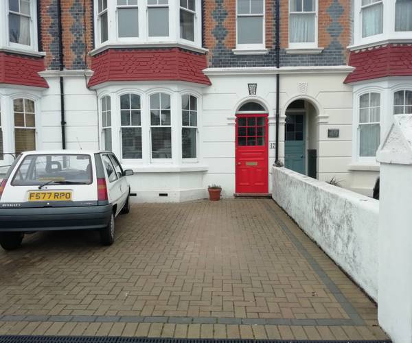 Navarino Road, BN11