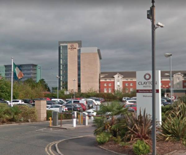 Clayton Hotel Manchester Airport Car Park