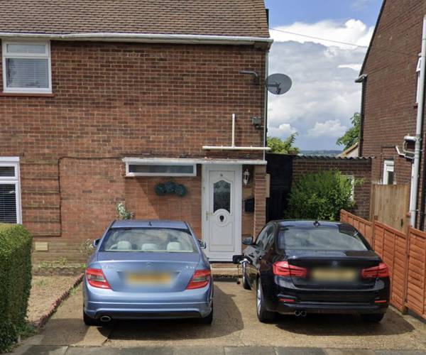 Longcroft Road, LU1