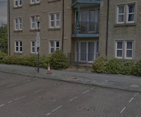 Parking on North Row, MK9