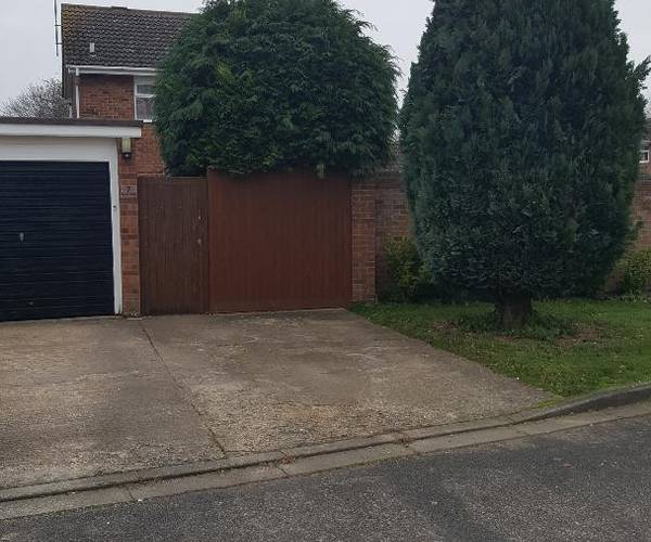 Parking on Knole Walk, PE3