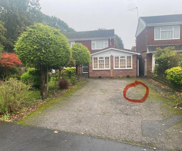 Parking on St. Eleanors Close, B70