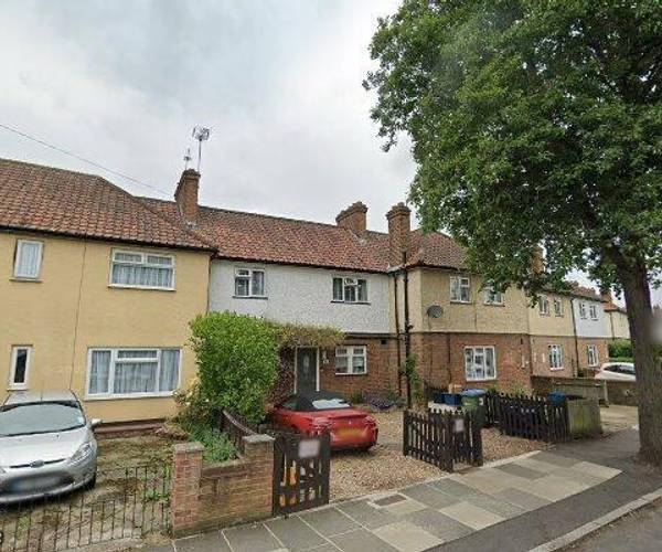 Parking on Twining Avenue, TW2