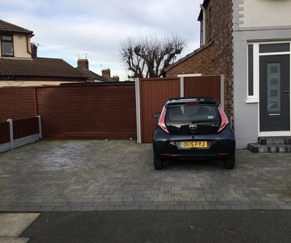 Parking on Hilary Road, L4