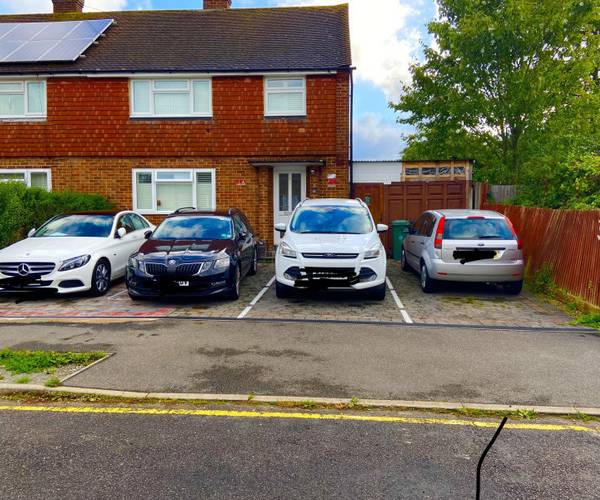 Parking on The Crescent, RH6