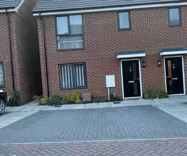 Parking on Pentland Close, LE2