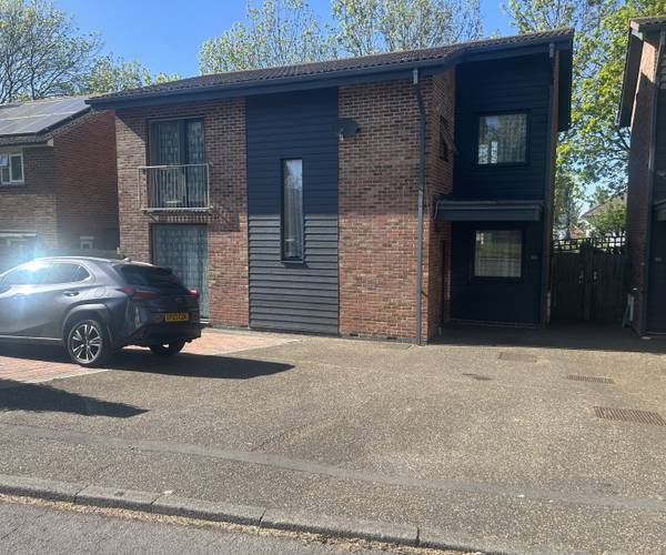 Parking on Wincanton Crescent, UB5