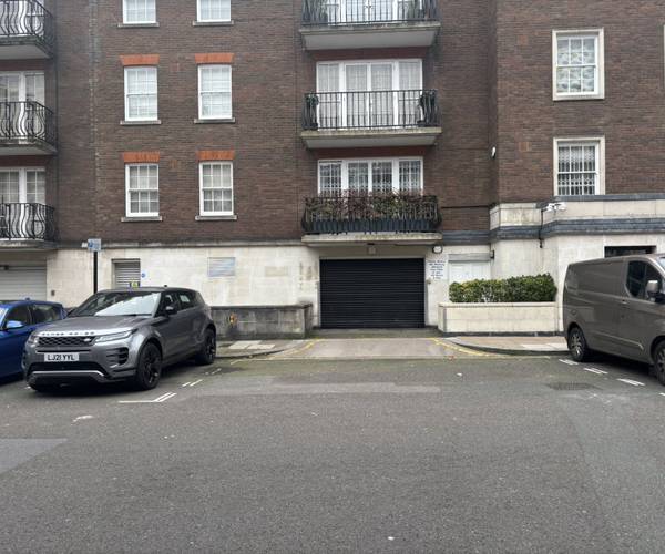 Reeves Mews Car Park
