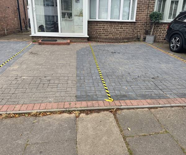 Parking on Burnham Road, B44