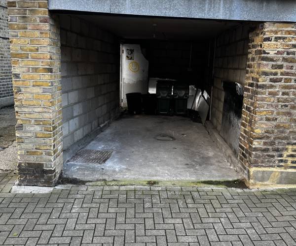 Parking on Putney Bridge Road, SW15