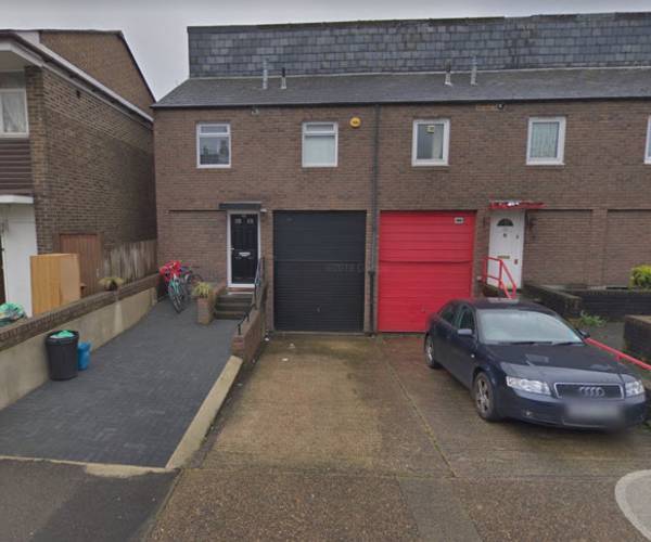 Parking on Hassett Road, E9