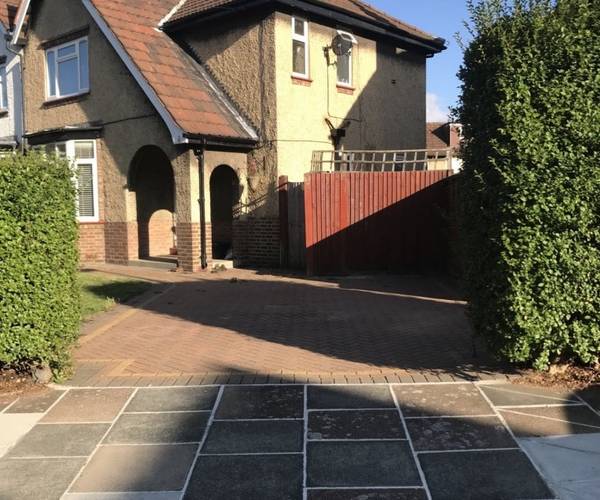 Chaucer Avenue, TW9